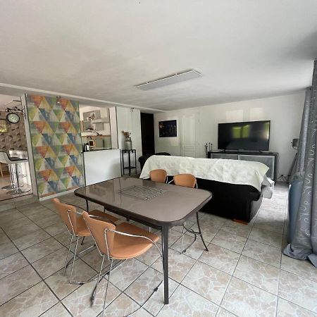 Agreable Maison Entre Zoo Et Chateaux Le Controis-en-Sologne Exterior photo