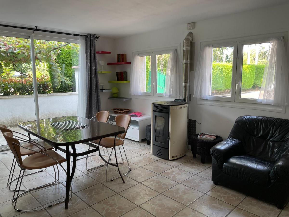 Agreable Maison Entre Zoo Et Chateaux Le Controis-en-Sologne Exterior photo