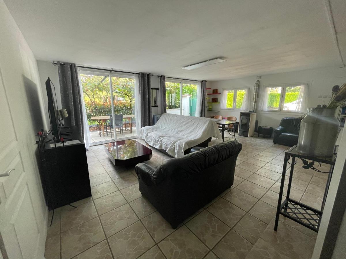 Agreable Maison Entre Zoo Et Chateaux Le Controis-en-Sologne Exterior photo