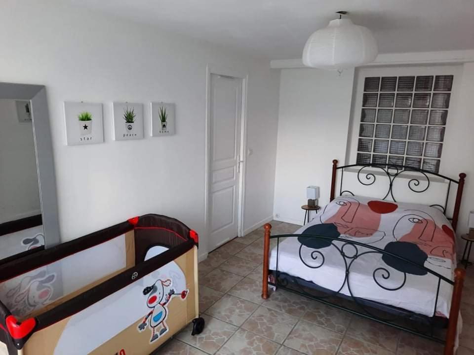 Agreable Maison Entre Zoo Et Chateaux Le Controis-en-Sologne Exterior photo