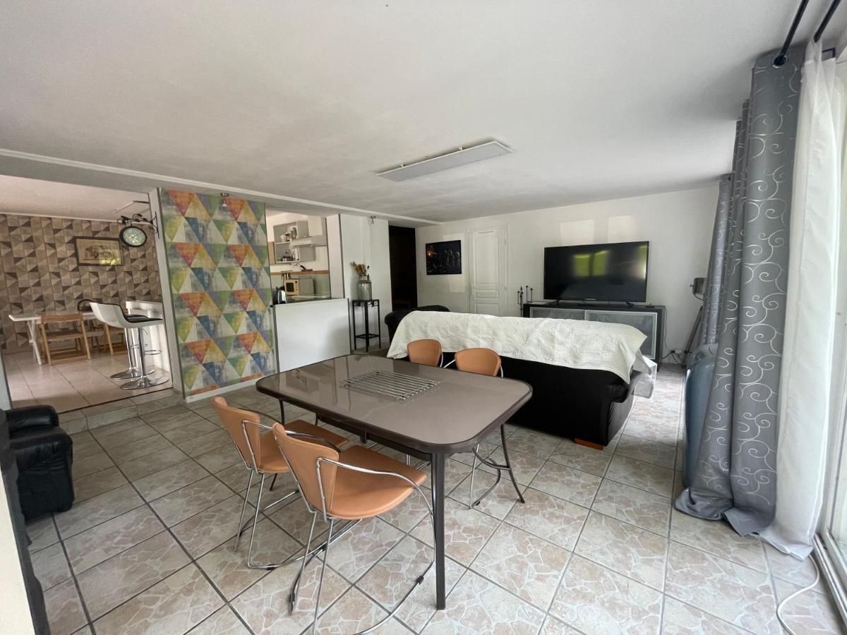 Agreable Maison Entre Zoo Et Chateaux Le Controis-en-Sologne Exterior photo